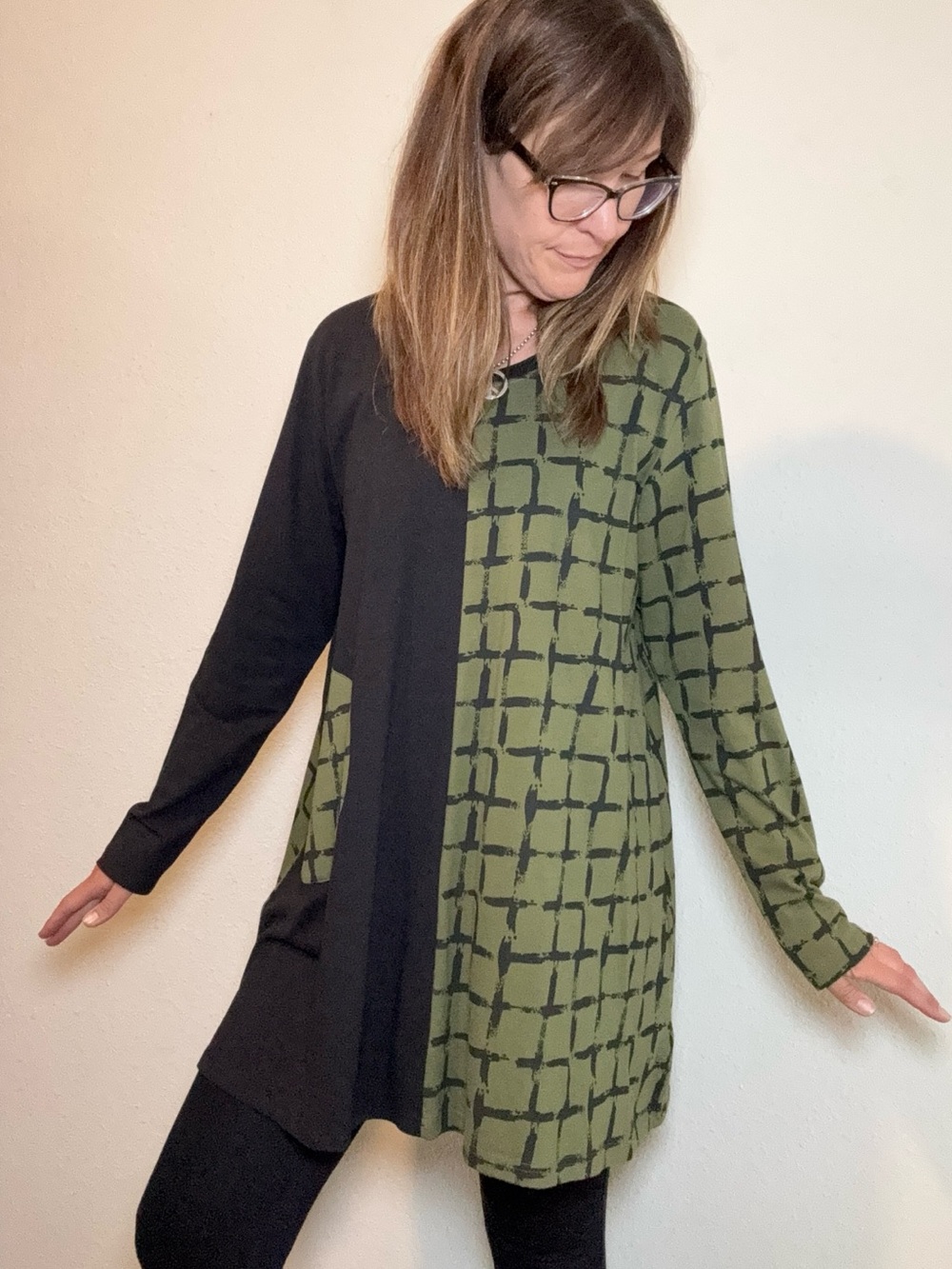 NWT Snapdragon & Twig Olive Green & Black Long Sleeve Tunic size Large
